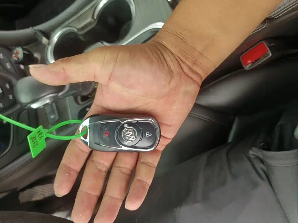 Buick Envision Plus — миниатюра 9