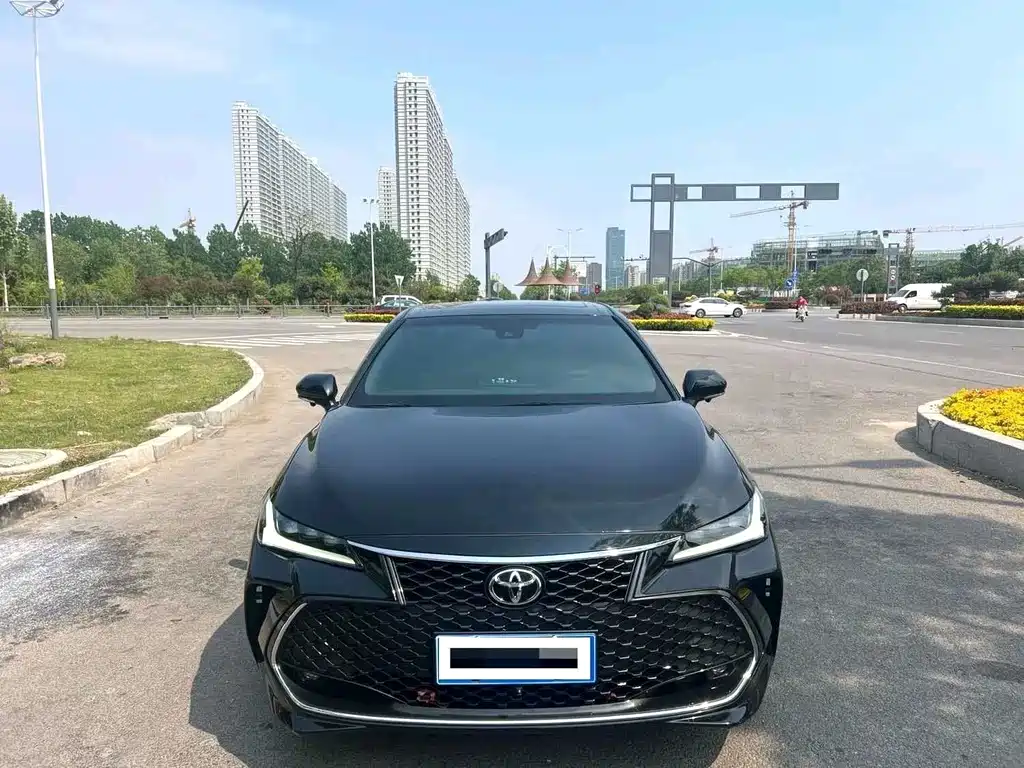 Toyota Avalon — миниатюра 2