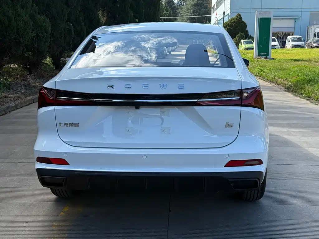 ROEWE I5