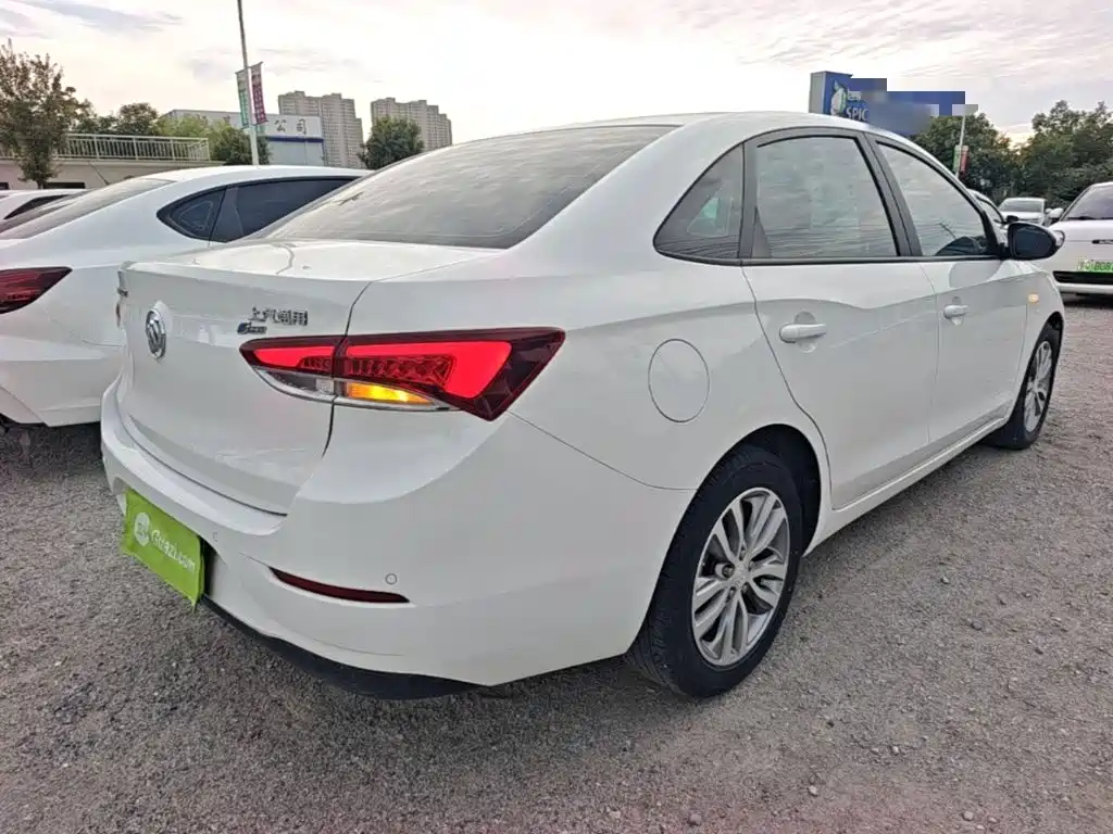 Buick Excelle — миниатюра 7