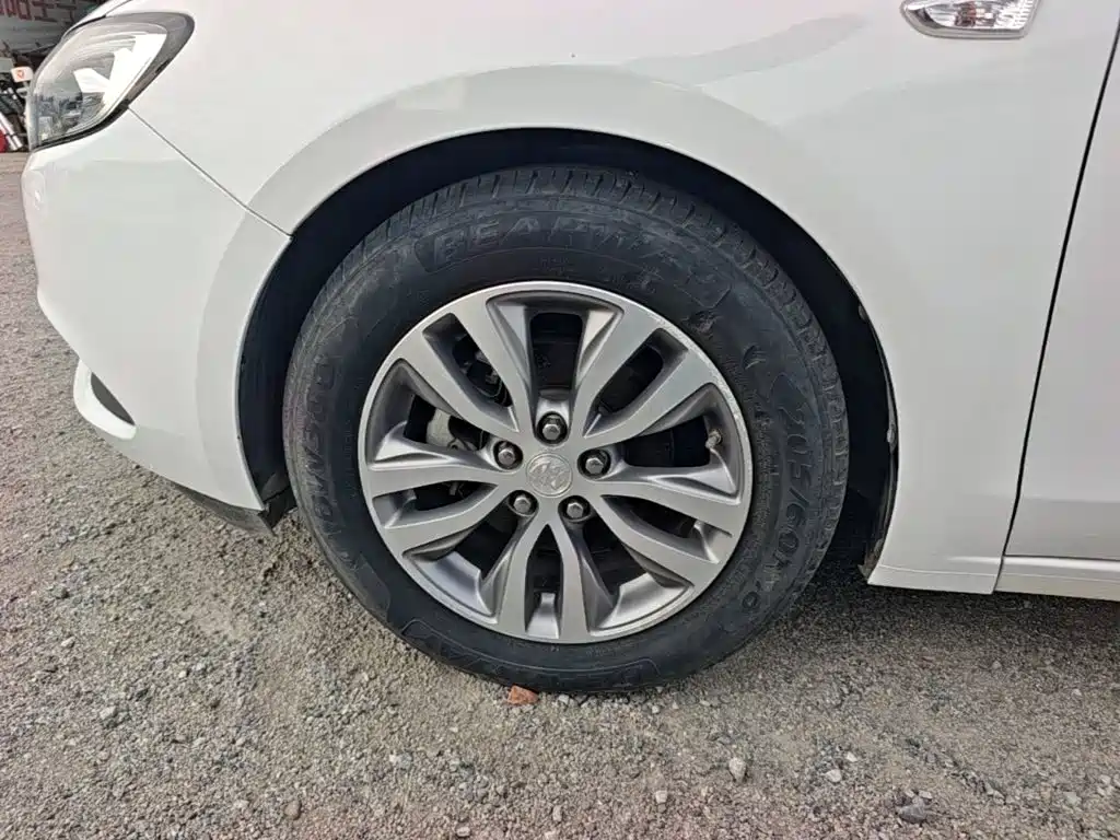 Buick Excelle — миниатюра 23