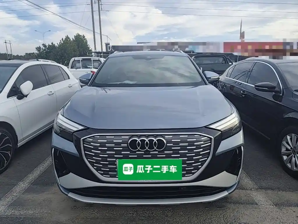 Audi Q4 e-tron — миниатюра 3