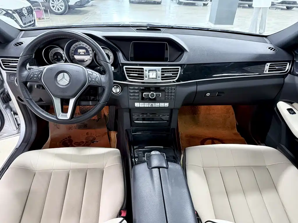 Mercedes-Benz E-Class — миниатюра 5