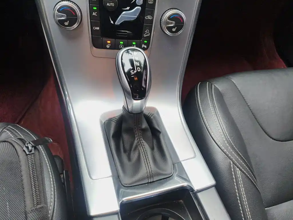 Volvo XC60 — миниатюра 10