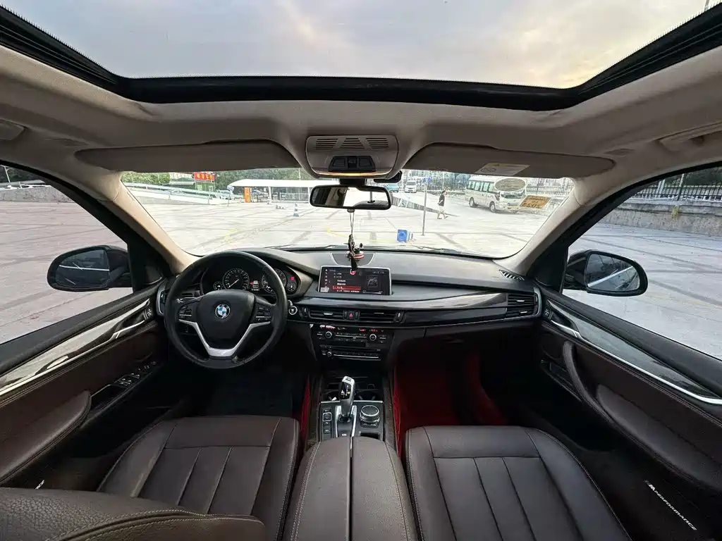 BMW X5 (Import) — миниатюра 5