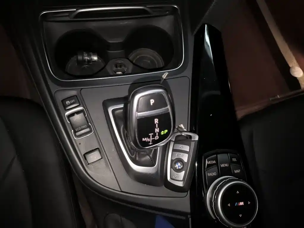 BMW 3 Series — миниатюра 7