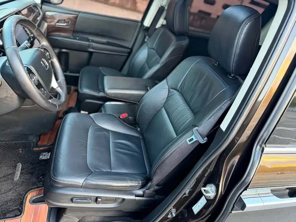 Honda Elysion — миниатюра 11