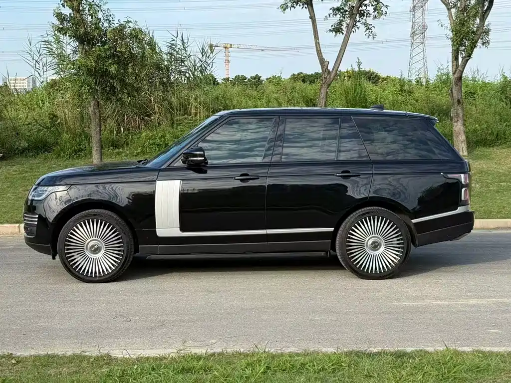 Land Rover Range Rover — миниатюра 4