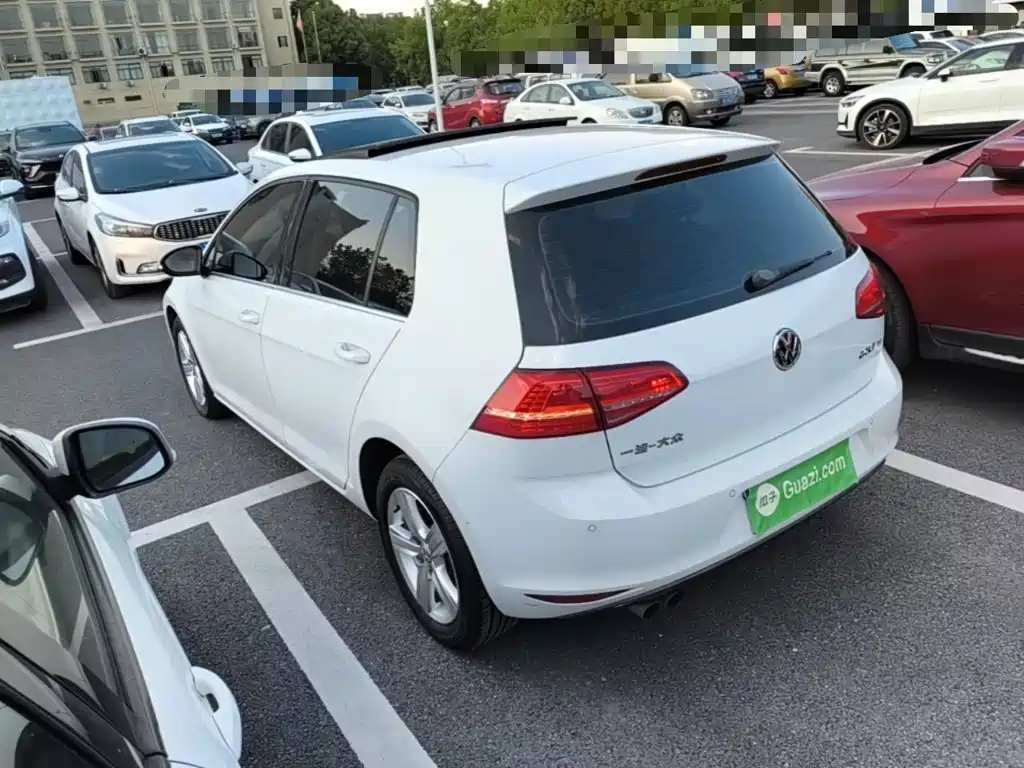 Volkswagen Golf — миниатюра 5
