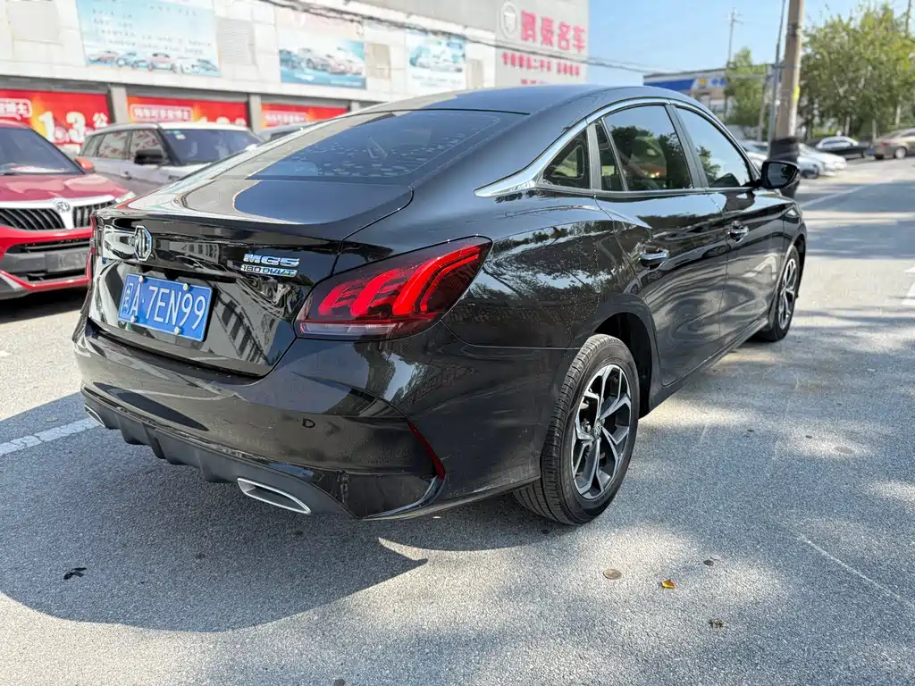 MG MG5 — миниатюра 4