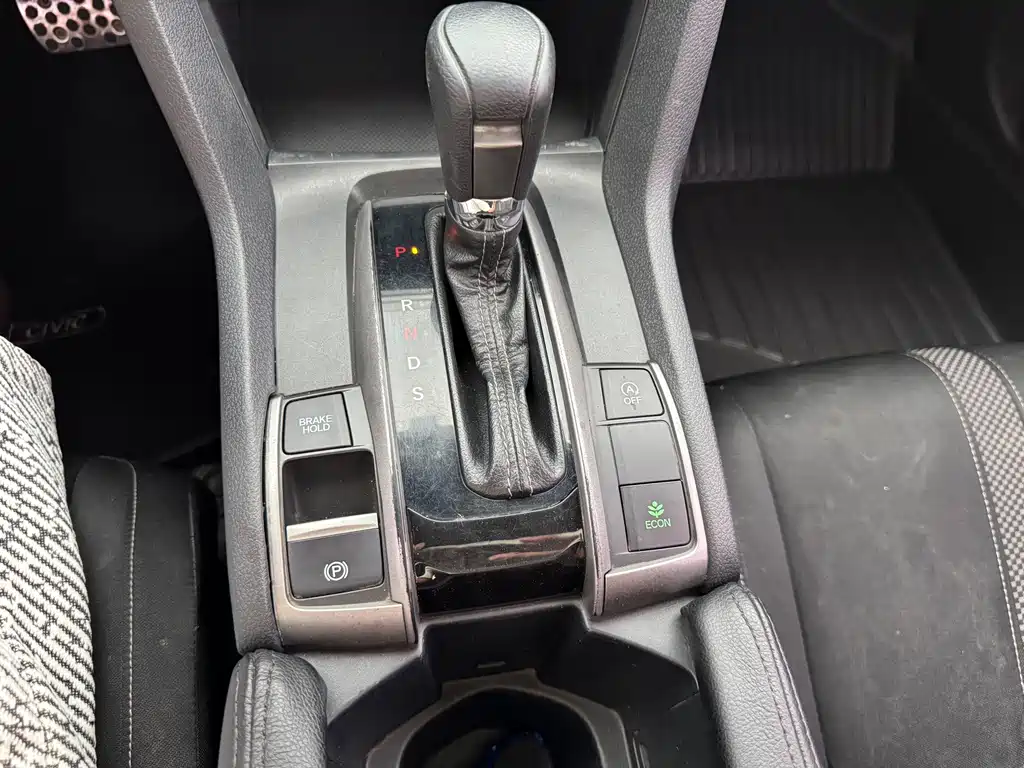 Honda Civic — миниатюра 12