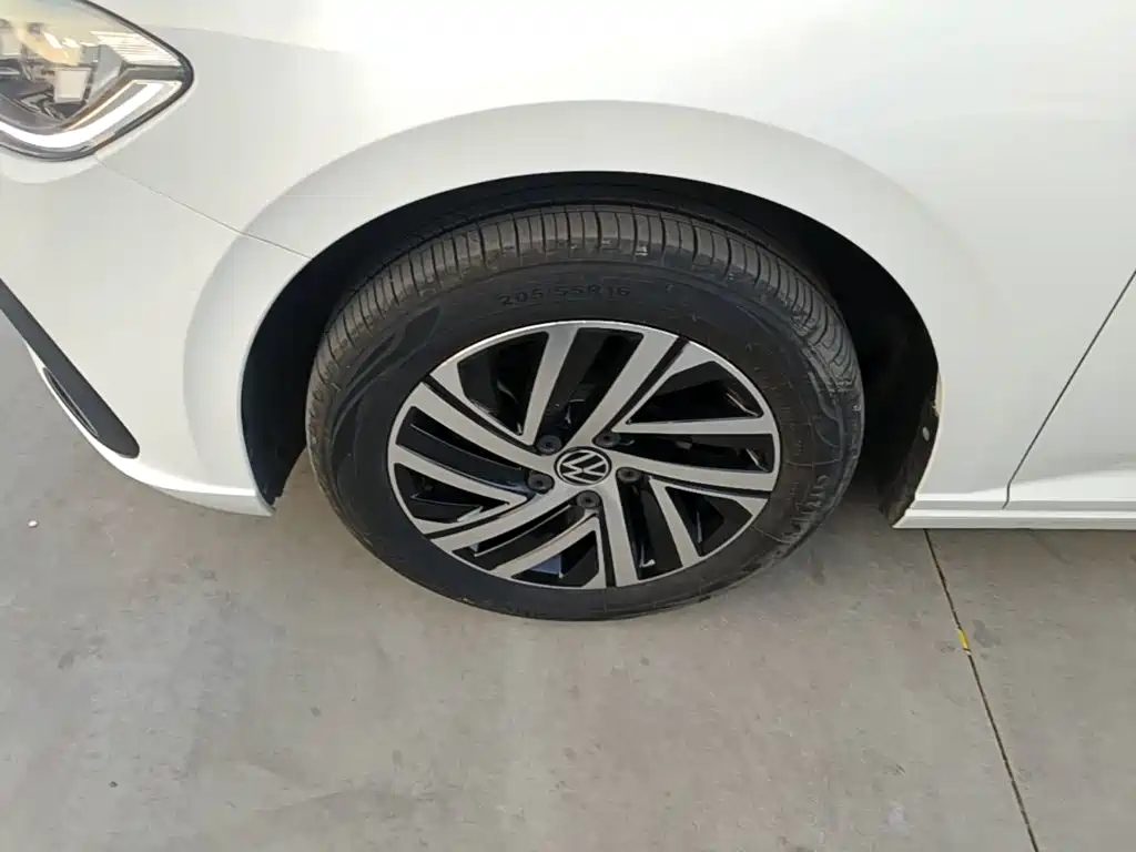Volkswagen Lavida — миниатюра 23