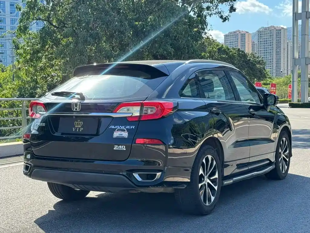 Honda Avancier — миниатюра 9
