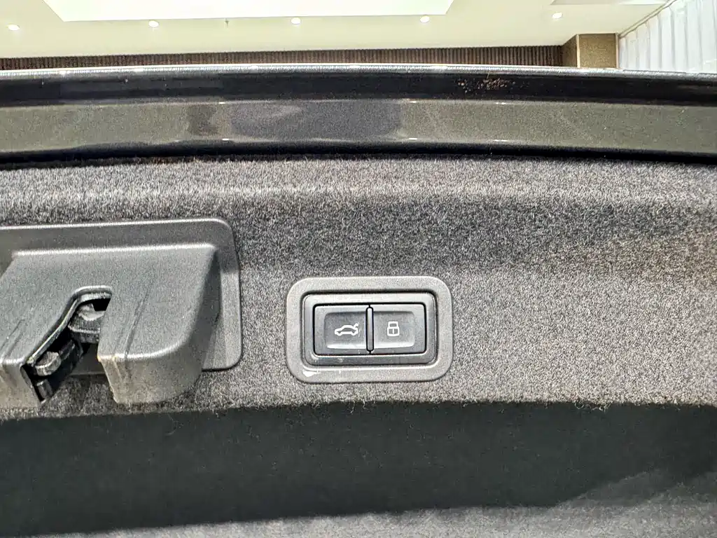 Audi A6L — миниатюра 22