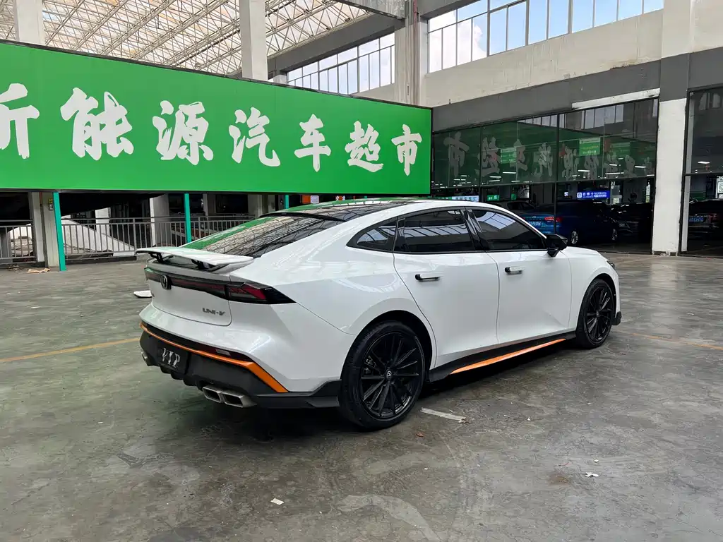Changan UNI-V — миниатюра 9