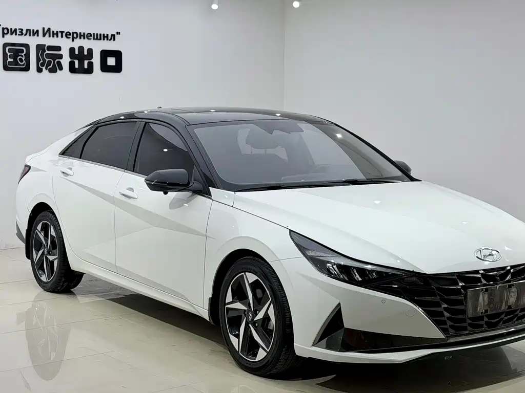 Hyundai Elantra — миниатюра 3
