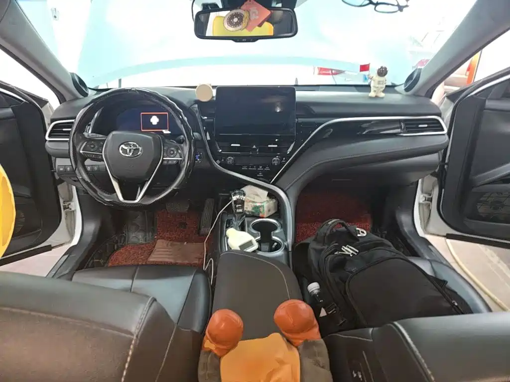 Toyota Camry — миниатюра 6