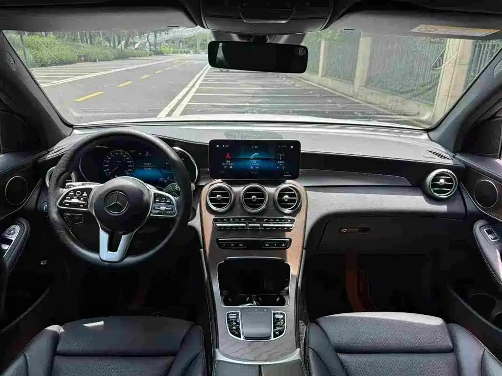 Mercedes-Benz GLC — миниатюра 7