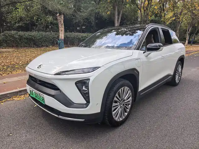 NIO ES6