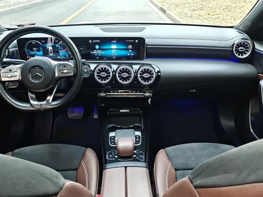 MERCEDES-BENZ A CLASS