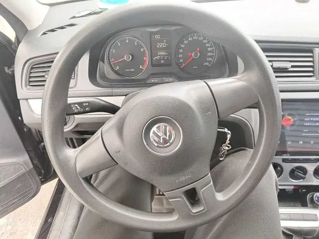 Volkswagen Lavida — миниатюра 7