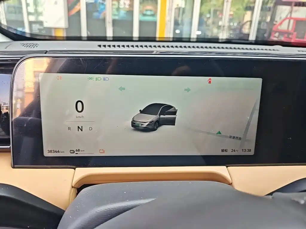 Leapmotor Leapmotor C01 — миниатюра 12