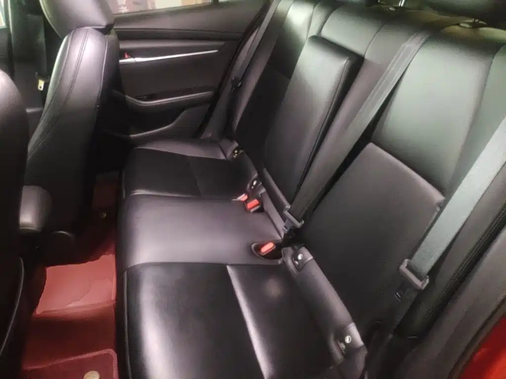 Mazda 3 Axela — миниатюра 17