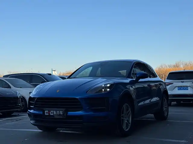 PORSCHE MACAN 2019