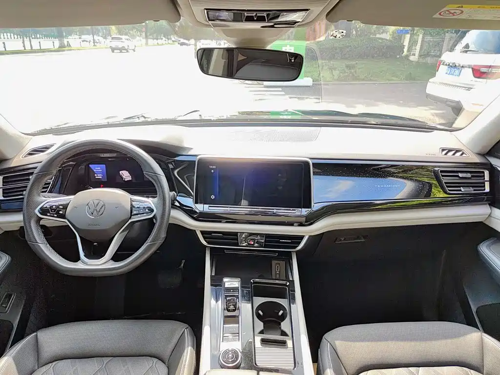 Volkswagen Teramont — миниатюра 10