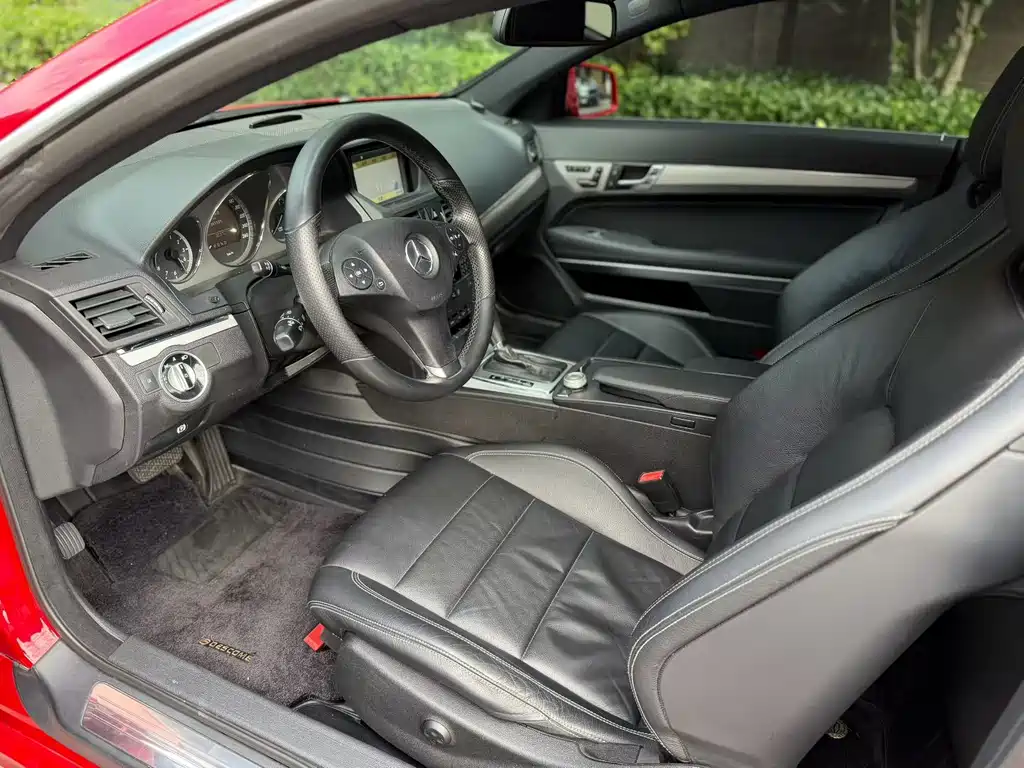 Mercedes-Benz E-Class (Import) — миниатюра 3