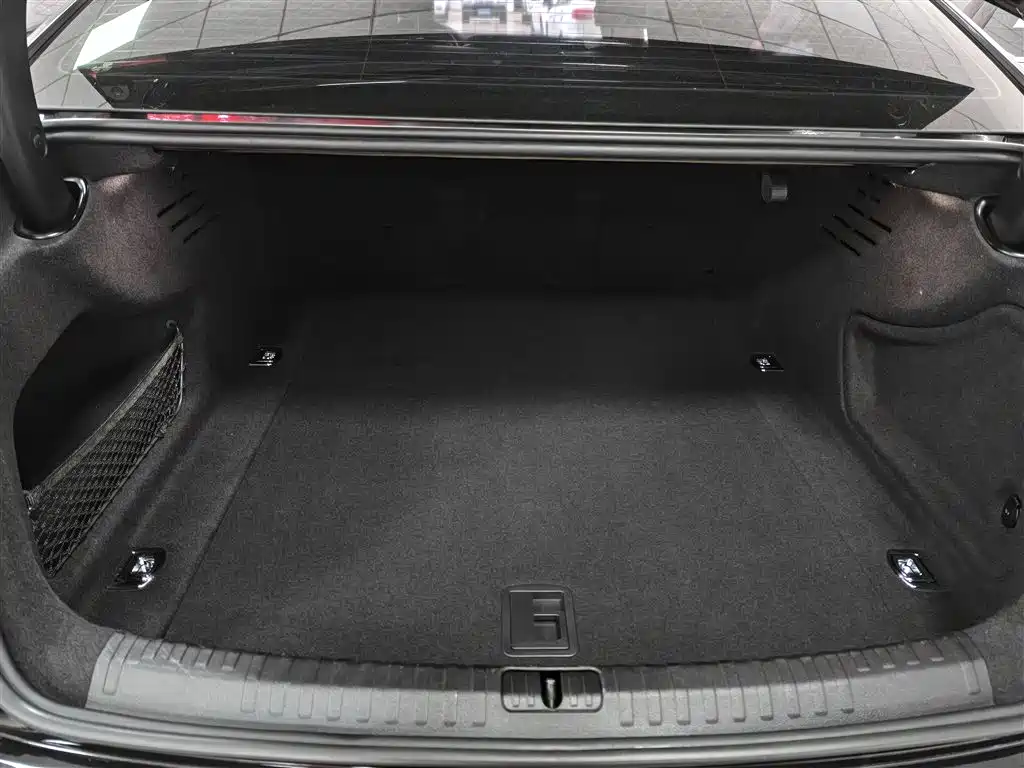 Audi A6L 2021 40 TFSI Luxury