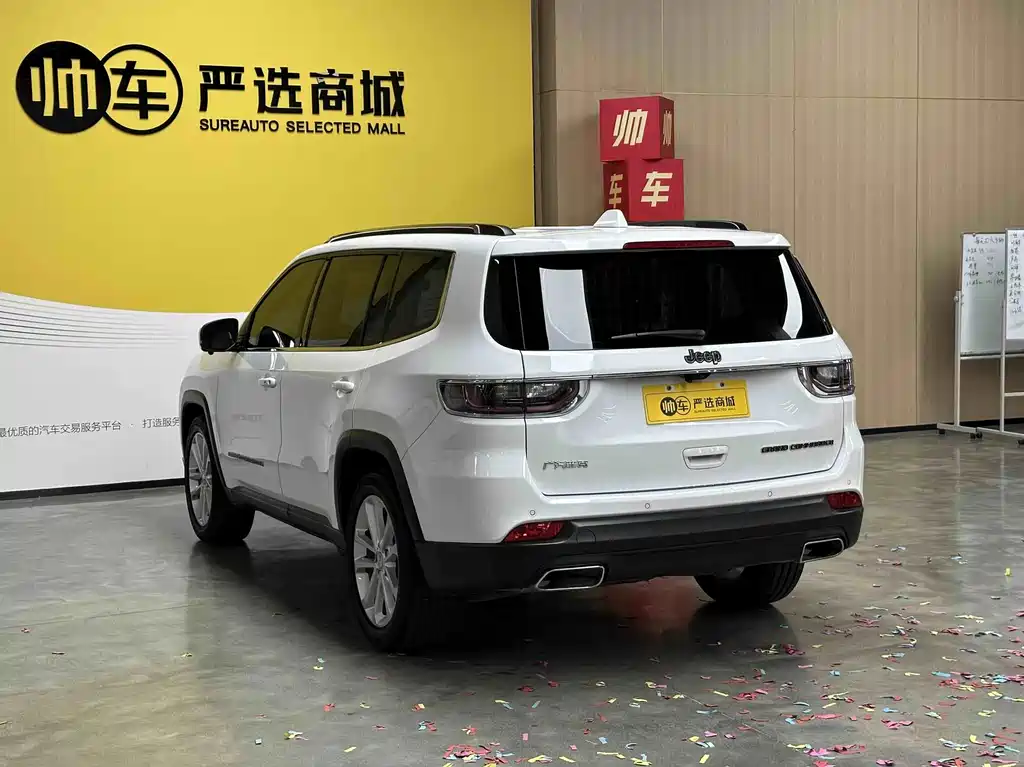 Jeep Grand Commander — миниатюра 6