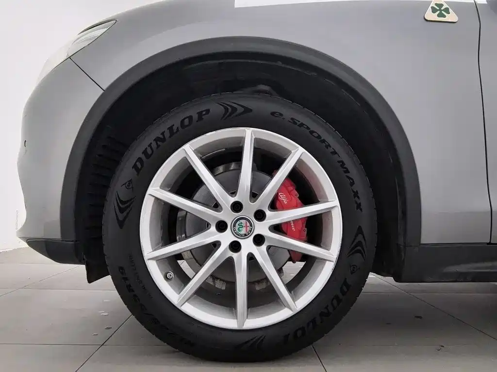 Alfa Romeo Stelvio — миниатюра 17