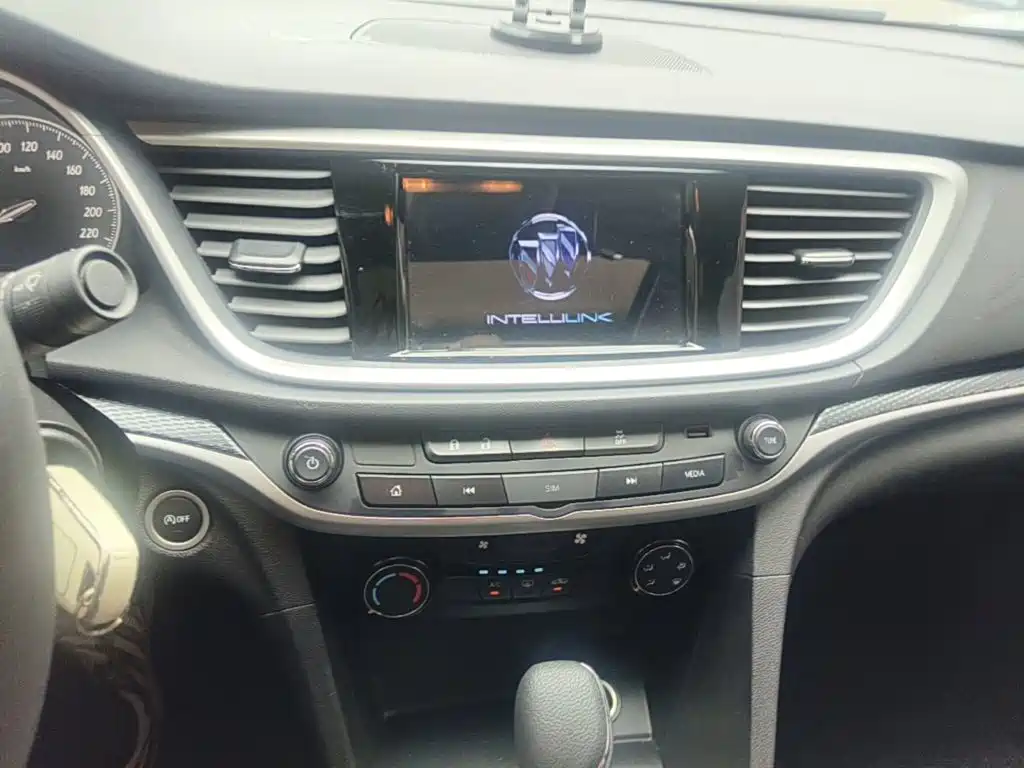 Buick Excelle — миниатюра 13
