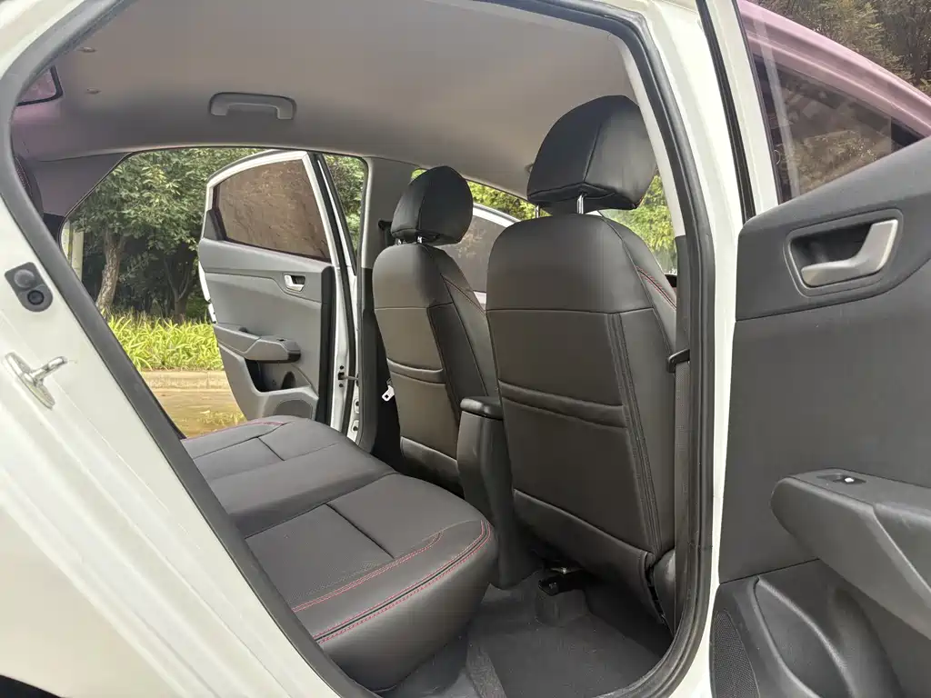 Hyundai Verna — миниатюра 14