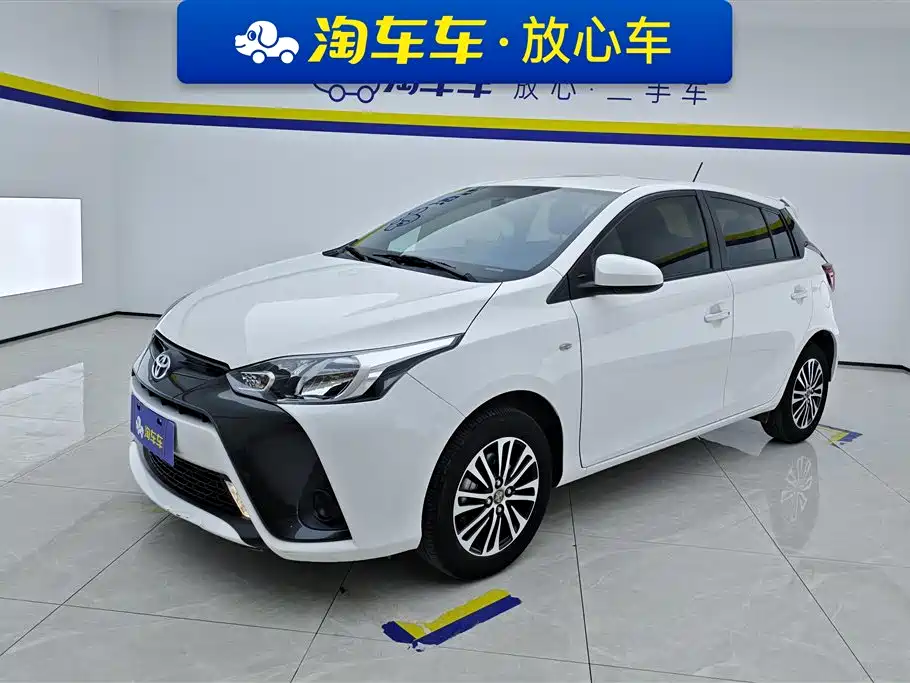 Toyota Yaris L 2022