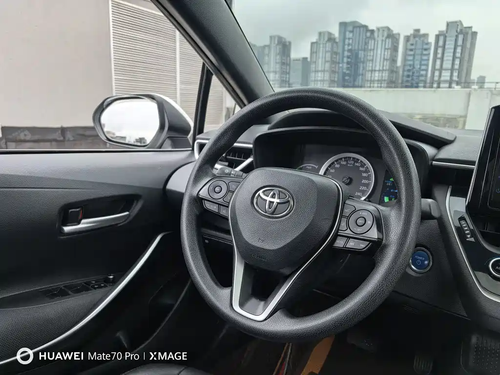 Toyota Corolla Levin 2019 1.8H E-CVT Luxury V