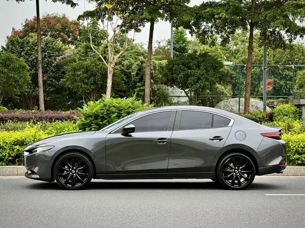 Mazda 3 Axela — миниатюра 3