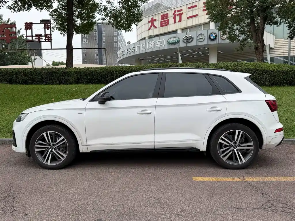 Audi Q5L — миниатюра 3