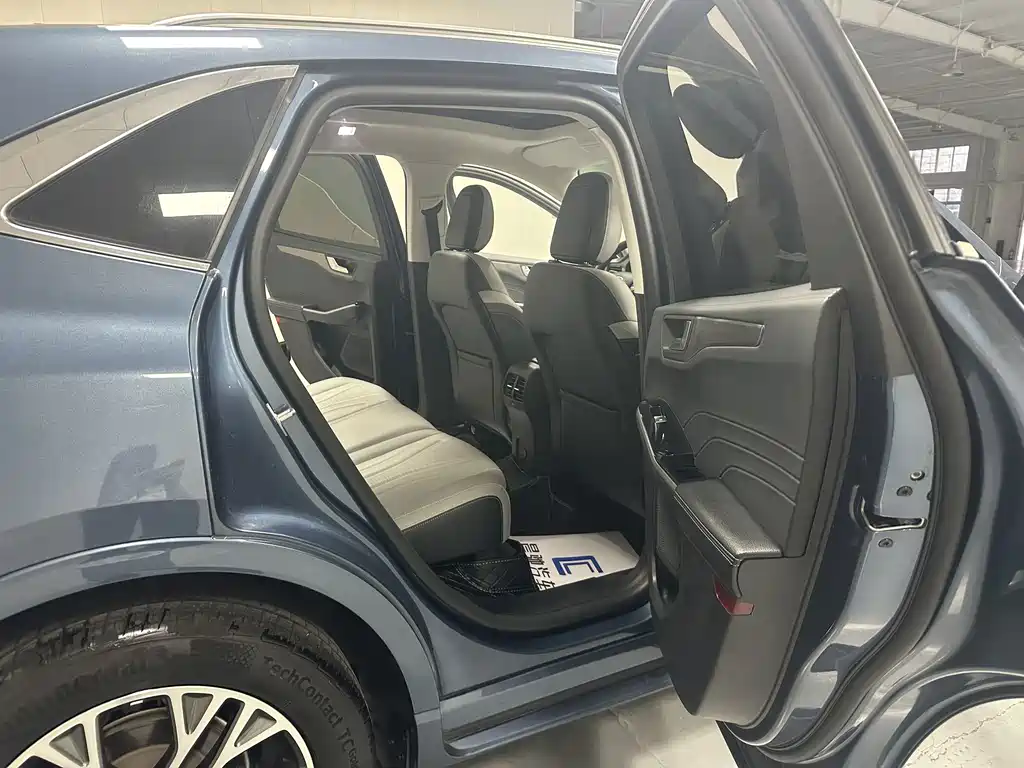 Ford Escape — миниатюра 14