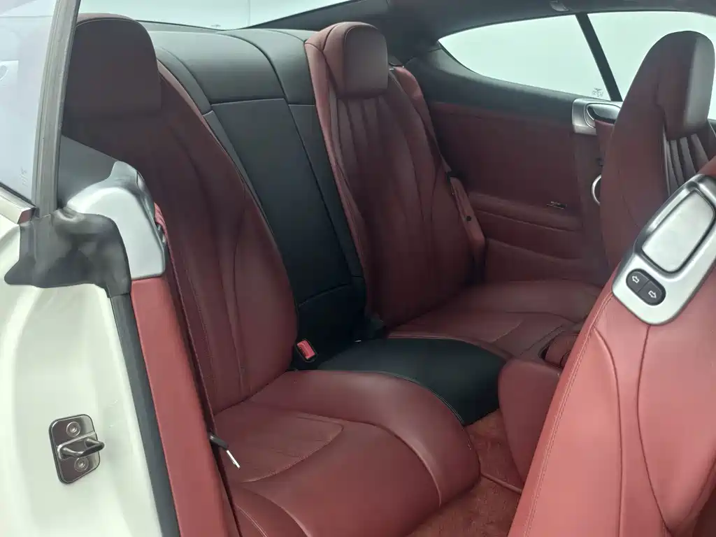 Bentley Continental — миниатюра 9