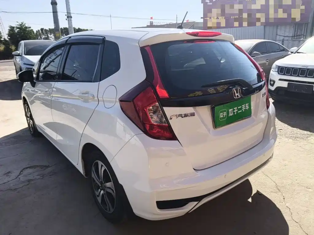 Honda Fit — миниатюра 5