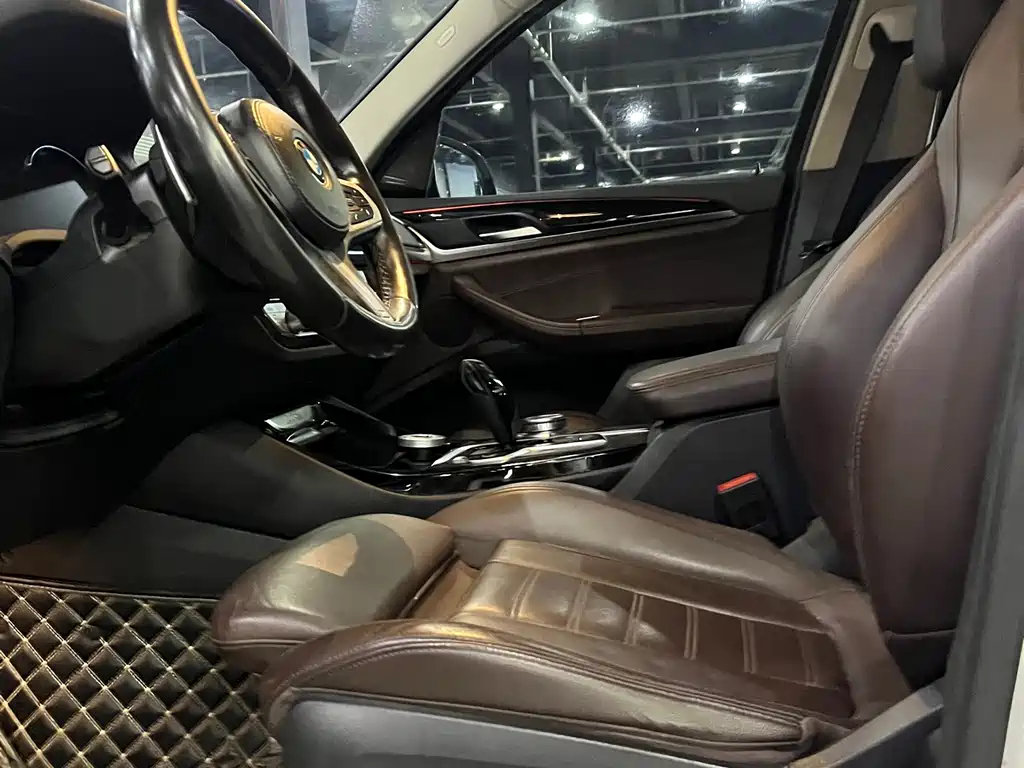 BMW  X3