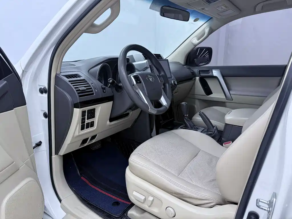 Toyota Land Cruiser Prado 2017 2.7L