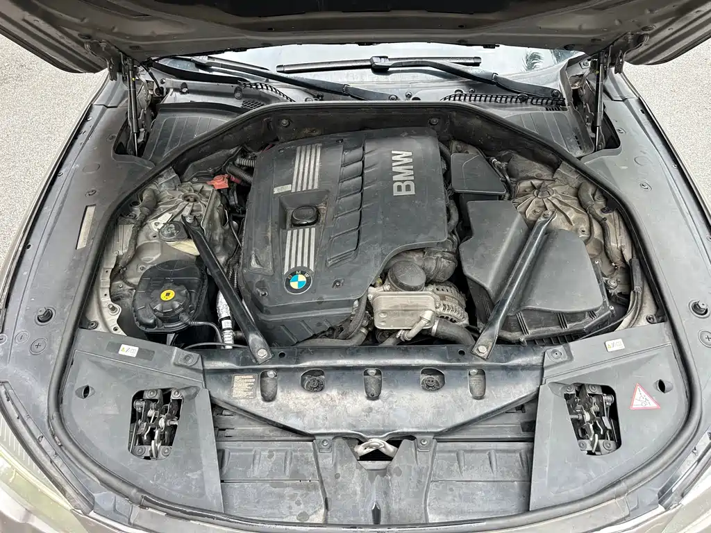 BMW 7 Series — миниатюра 24