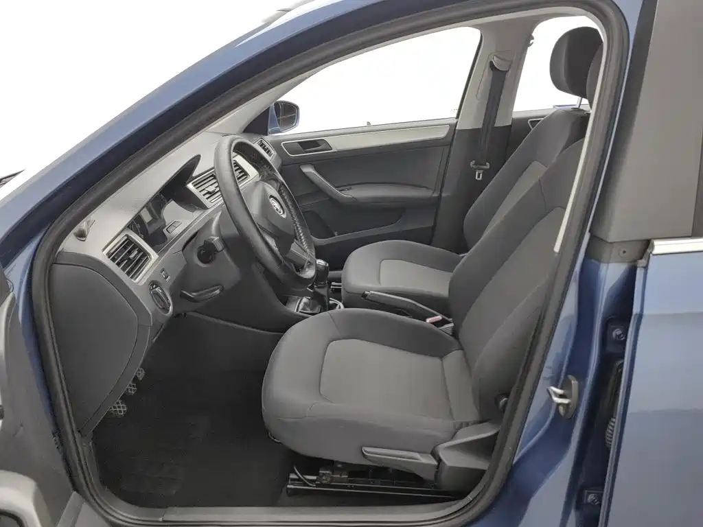 Skoda Rapid Spaceback — миниатюра 10