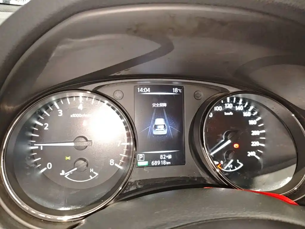 Nissan X-Trail — миниатюра 12