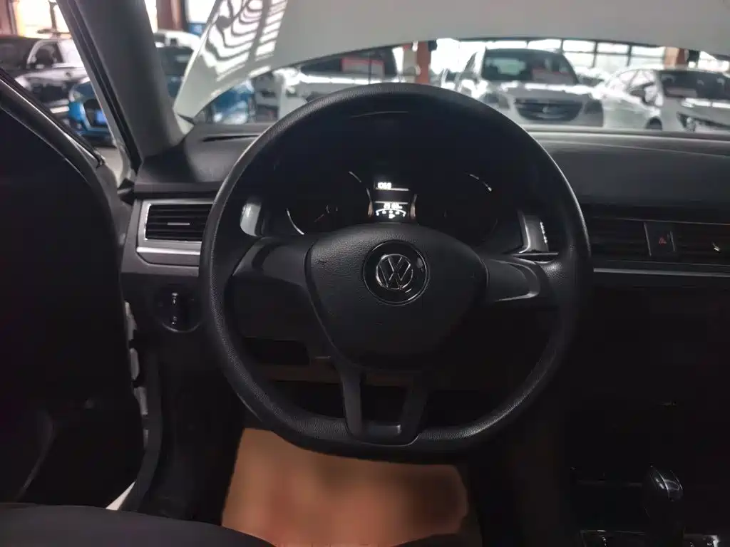 Volkswagen Bora — миниатюра 4