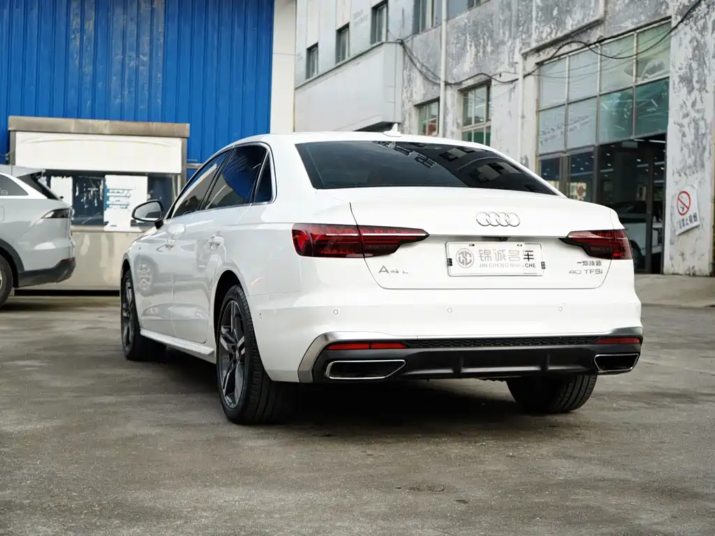Audi A4L — миниатюра 7