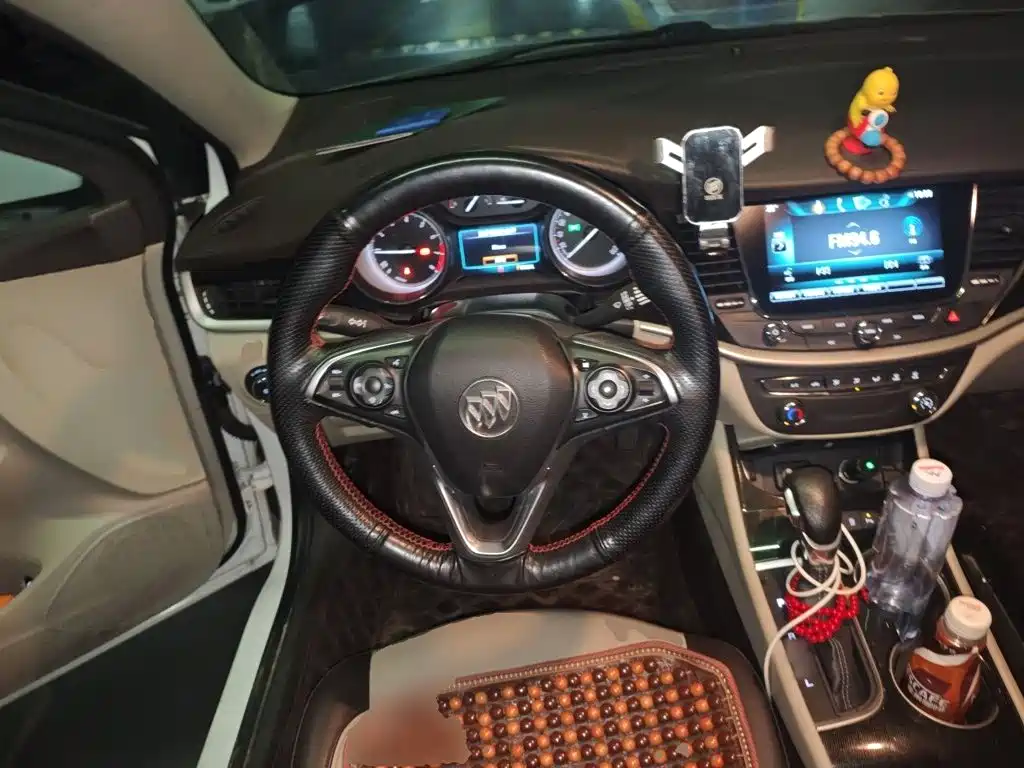 Buick Verano — миниатюра 12